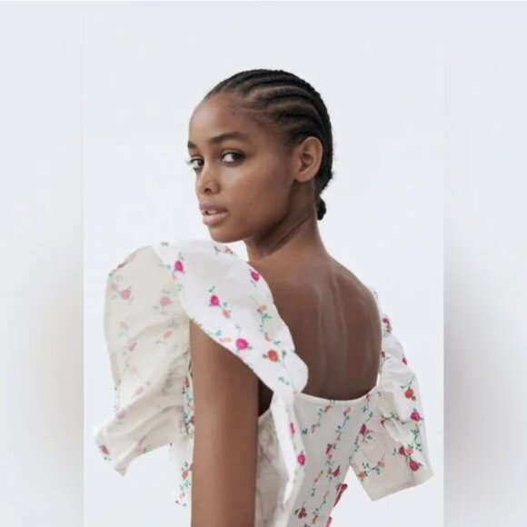 NEW Zara Crop top with Flutter Sleeves, Size M - Picture 10 of 16